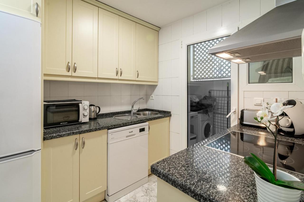 Pr45- Beach Front Apartment Puerto Banus Marbella Esterno foto