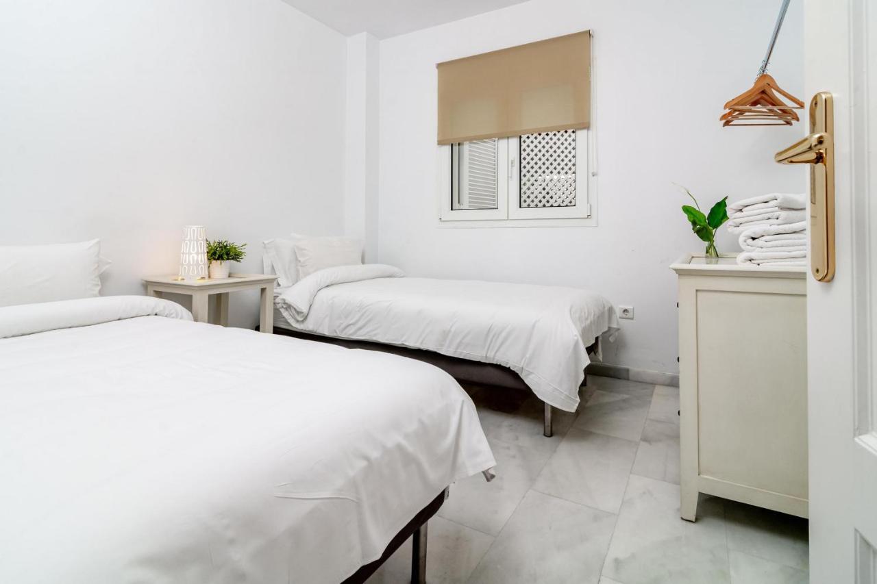 Pr45- Beach Front Apartment Puerto Banus Marbella Esterno foto